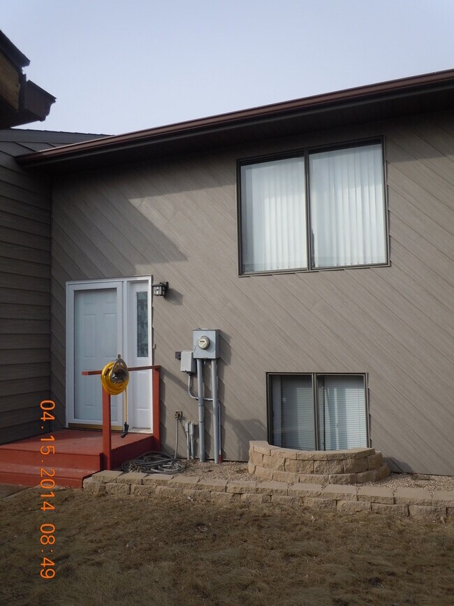 2 Bedroom Condo! - 2 Bedroom Condo!