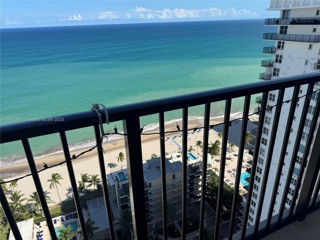 Building Photo - 2101 S Ocean Dr Unit 2802
