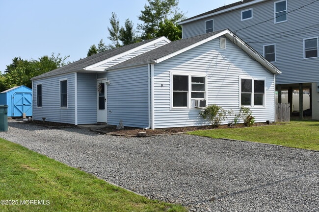 Building Photo - 8 Lake Superior Dr Rental