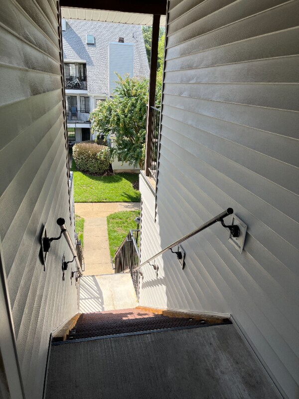 Photo - 1633 Carriage House Terrace Unidad F