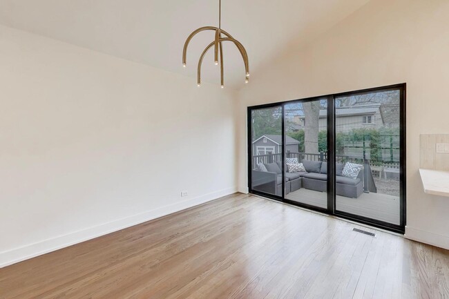 Photo - 3530 Hillside Rd