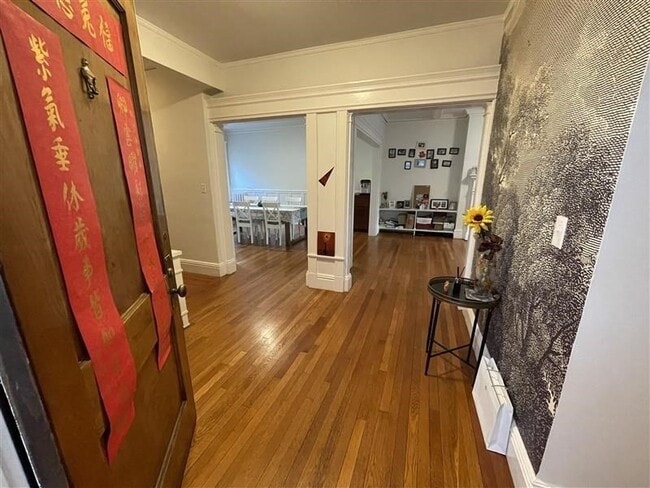 Building Photo - 183 Babcock St Unit 3