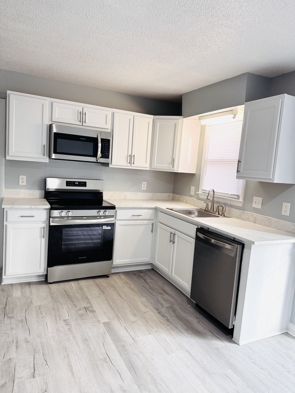 Building Photo - 6505 Belfast Ct