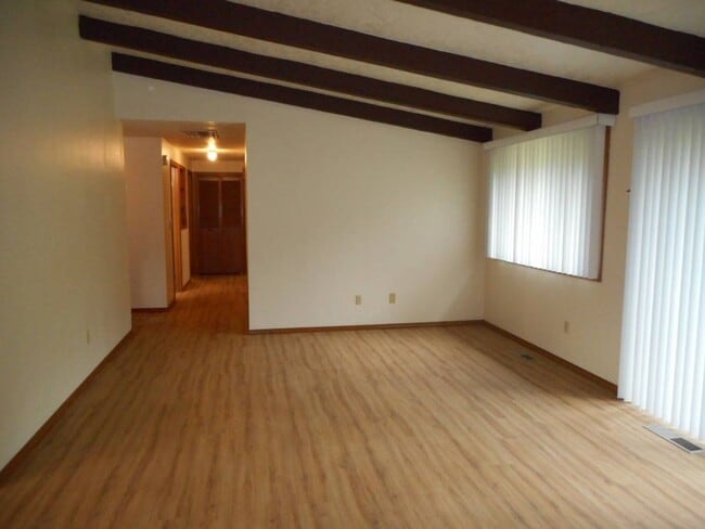 Photo - Cul-de-Sac Comfort Meets South Salem Charm