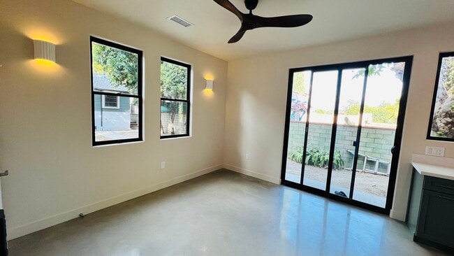Photo - 1203 S Chavez St
