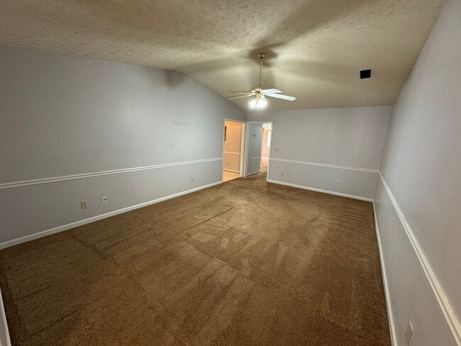 Photo - 416 Leighton Ave