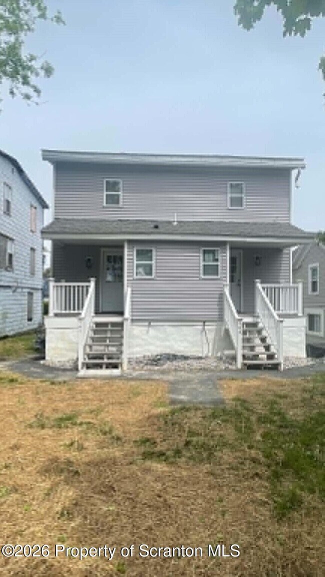 Photo - 139 Dundaff St