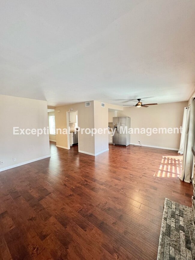 8419 Cedarwood Ln