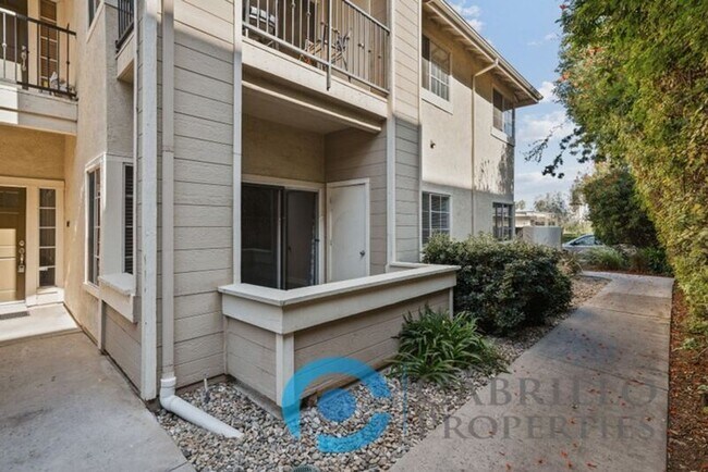 Photo - 3525 Grove St Unidad 117