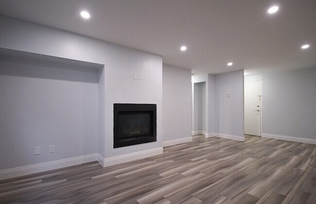 Photo - 581 Strasburg Rd Unit 103