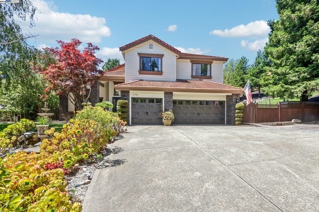 Photo - 3745 Deer Trail Ct