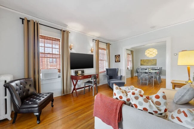 Photo - 536 Hawthorne Ln Unit FL2-ID1331033P