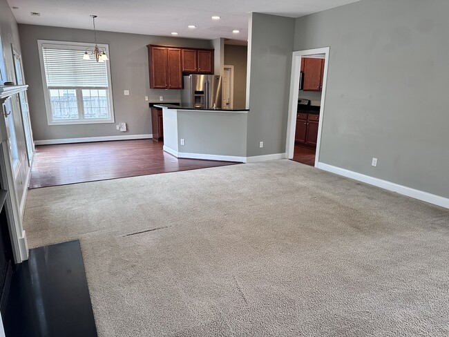 Photo - 114 Hills Lorough Loop