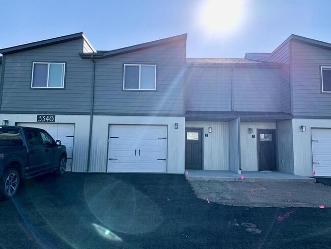 3355 Blackbird Wy