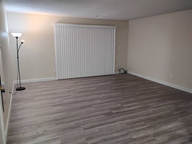 12153 Melody Dr Unit 103