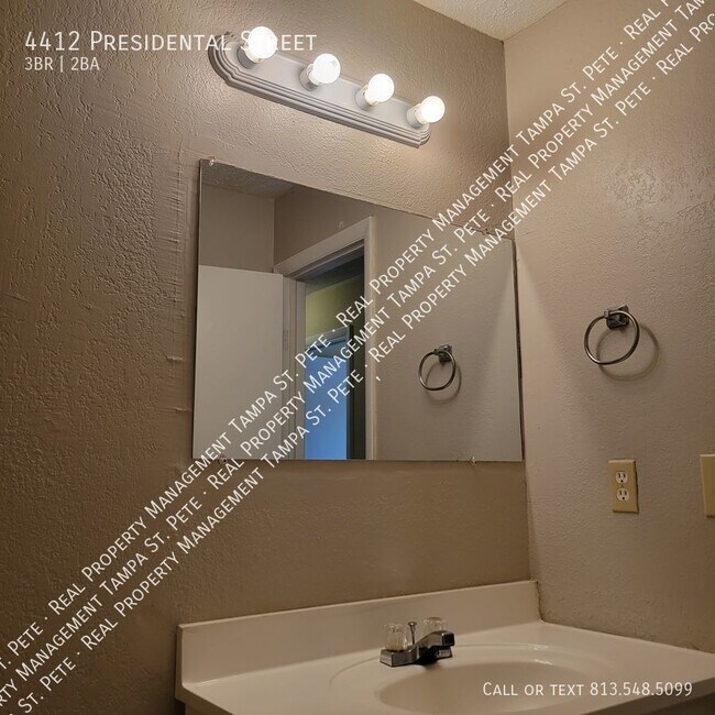 ***AVAILABLE FOR IMMEDIATE MOVE IN*** Rental For Rent in Seffner, FL