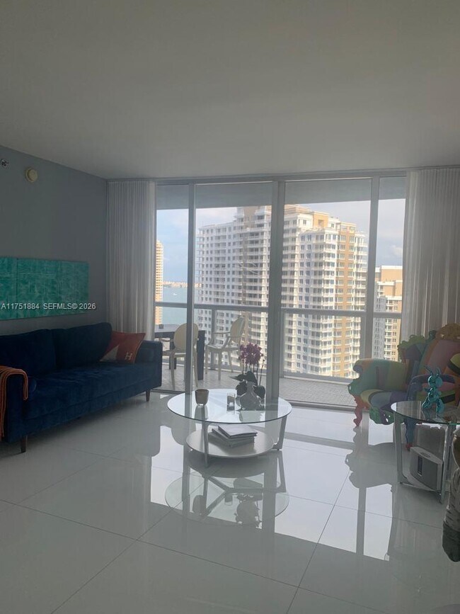 Photo - 465 Brickell Ave Unidad 2405