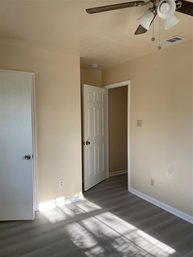 Photo - 4415 Groton Dr
