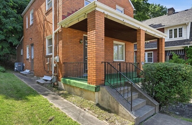Photo - 1005 Duffield St