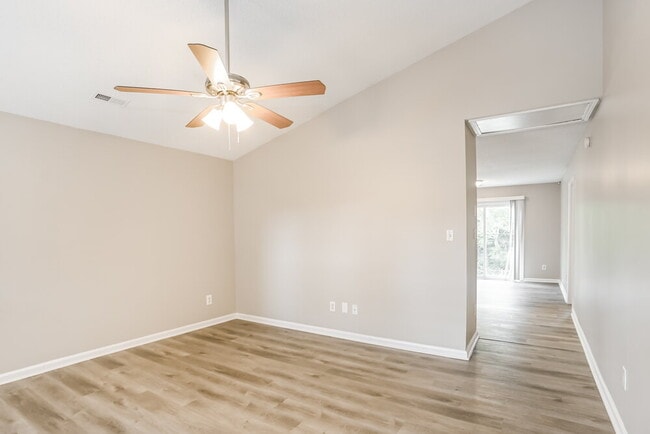 Photo - 941 Milkwood Ln