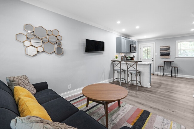 2606 Druid Hls Wy