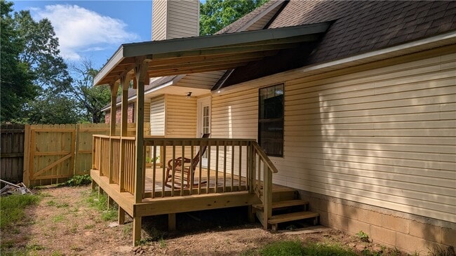 Photo - 2050 E Farr Ln