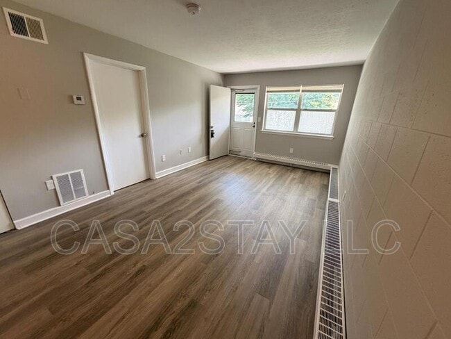 2121 St Johns Pl Unit 2121