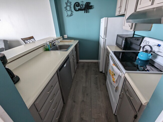 Photo - 39 W Grand Ave Unit 240