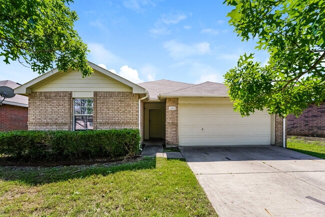 Building Photo - 1209 Lambert Dr