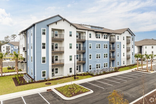 Building Photo - Preserve at Hanover Park