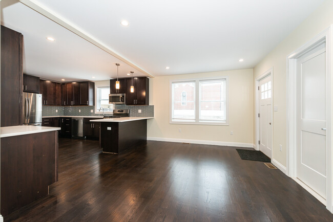 Photo - 10 Marion St Condo