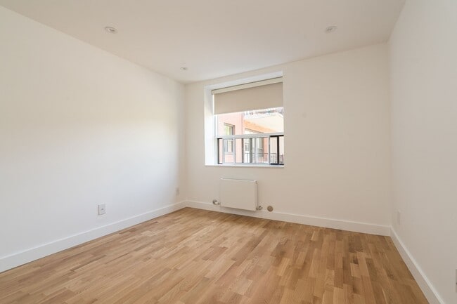 Photo - 56 Eccleston Drive Unit 210