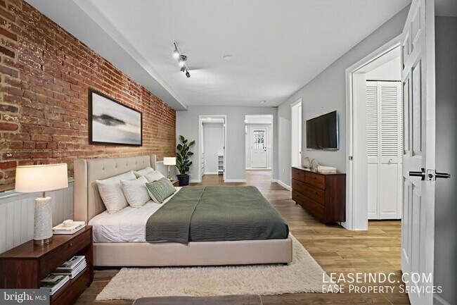 Photo - 1507 Vermont Ave NW Unit #1