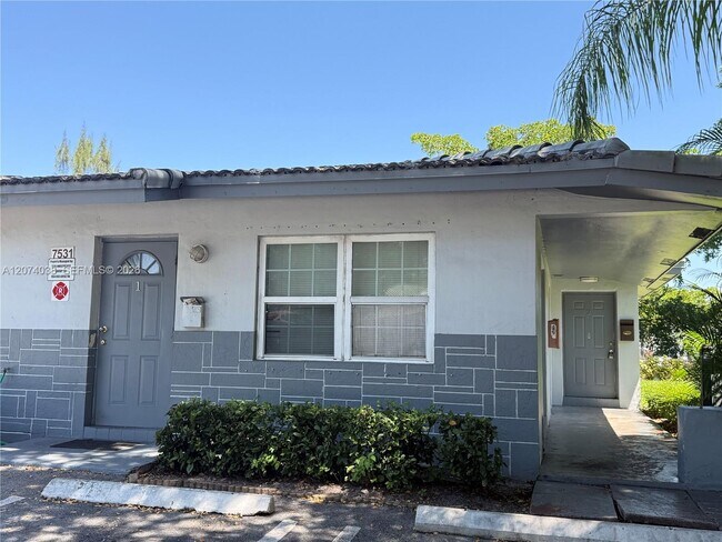 Photo - 7531 NW 44th Ct Unit 2