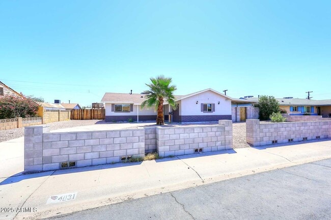Photo - 4031 N 81st Ave