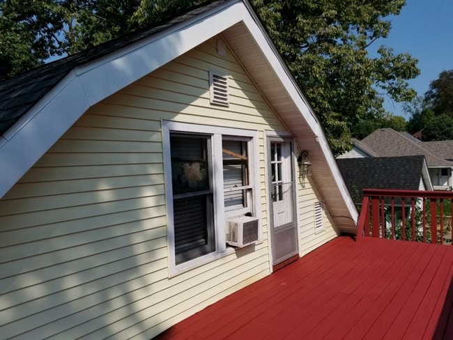 Photo - 615 N Lincoln St