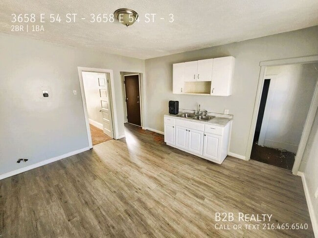 Photo - 3658 E 54th St Unidad 3