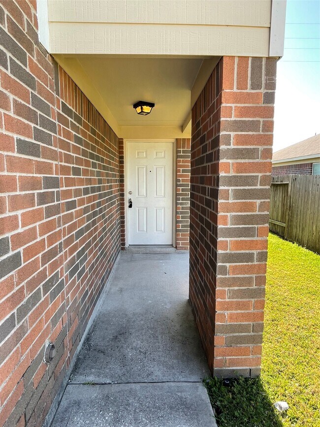 17918 Evergreen Trace Ln