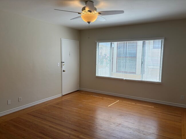 Photo - 1825 Clinton Ave Unit C