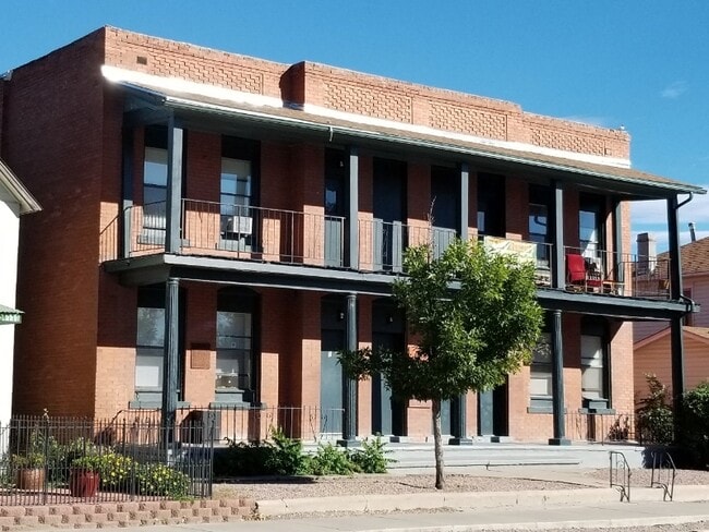Building Photo - 1010 E Evans Ave Rental