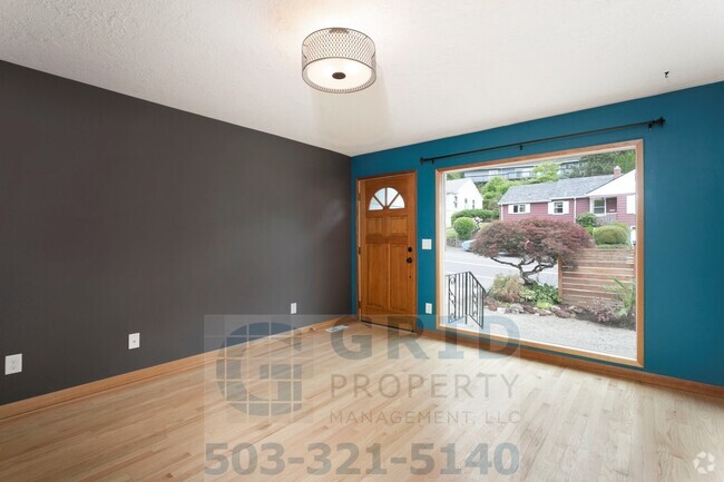 Building Photo - GPM603 - NE 92nd Ave (T2) Unit A Rental