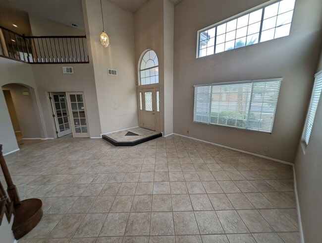 Photo - 2704 N Ontario Dr