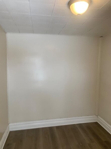 Photo - 5716 Calumet Ave Unit 4