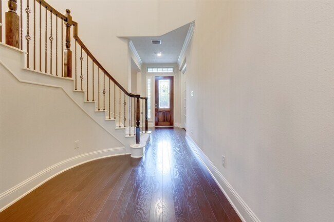 10307 Latta Creek Dr