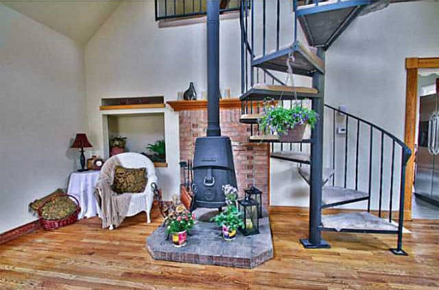 Photo - Adorable remodeled home 1 bedroom, 1 bath + carpeted loft area.