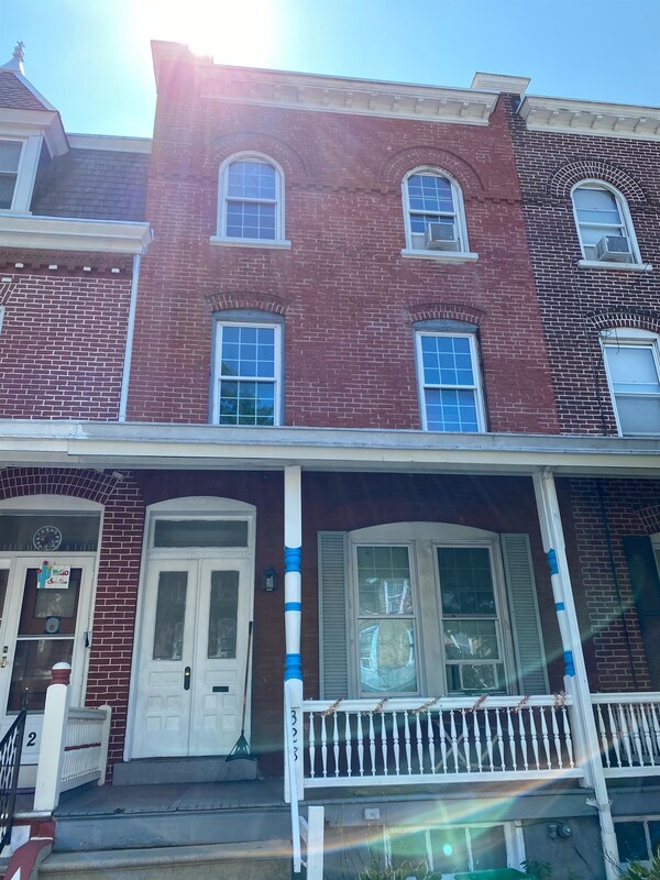 Photo - 328 N 16th St