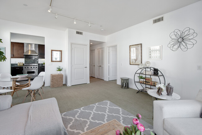 Photo - 4050 Glencoe Ave