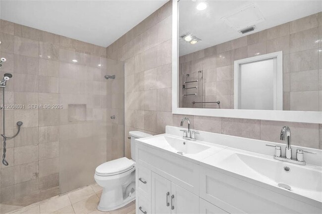 Photo - 3441 N Hills Dr