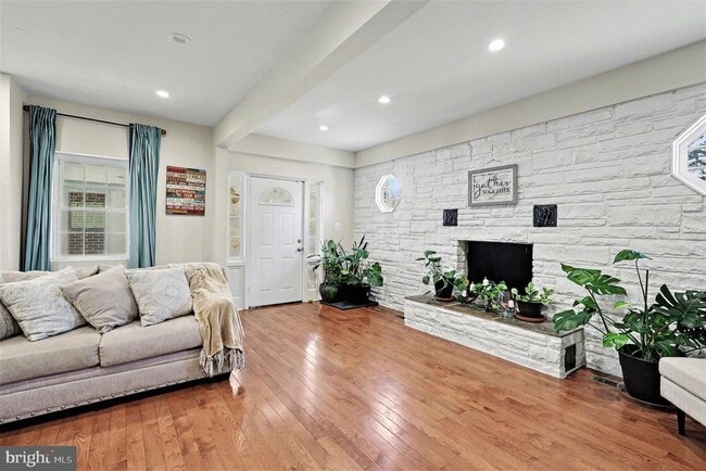 Photo - 16600 Bald Eagle School Rd