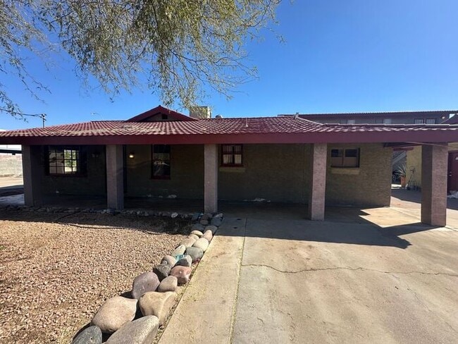 Photo - 1425 N 85th Pl